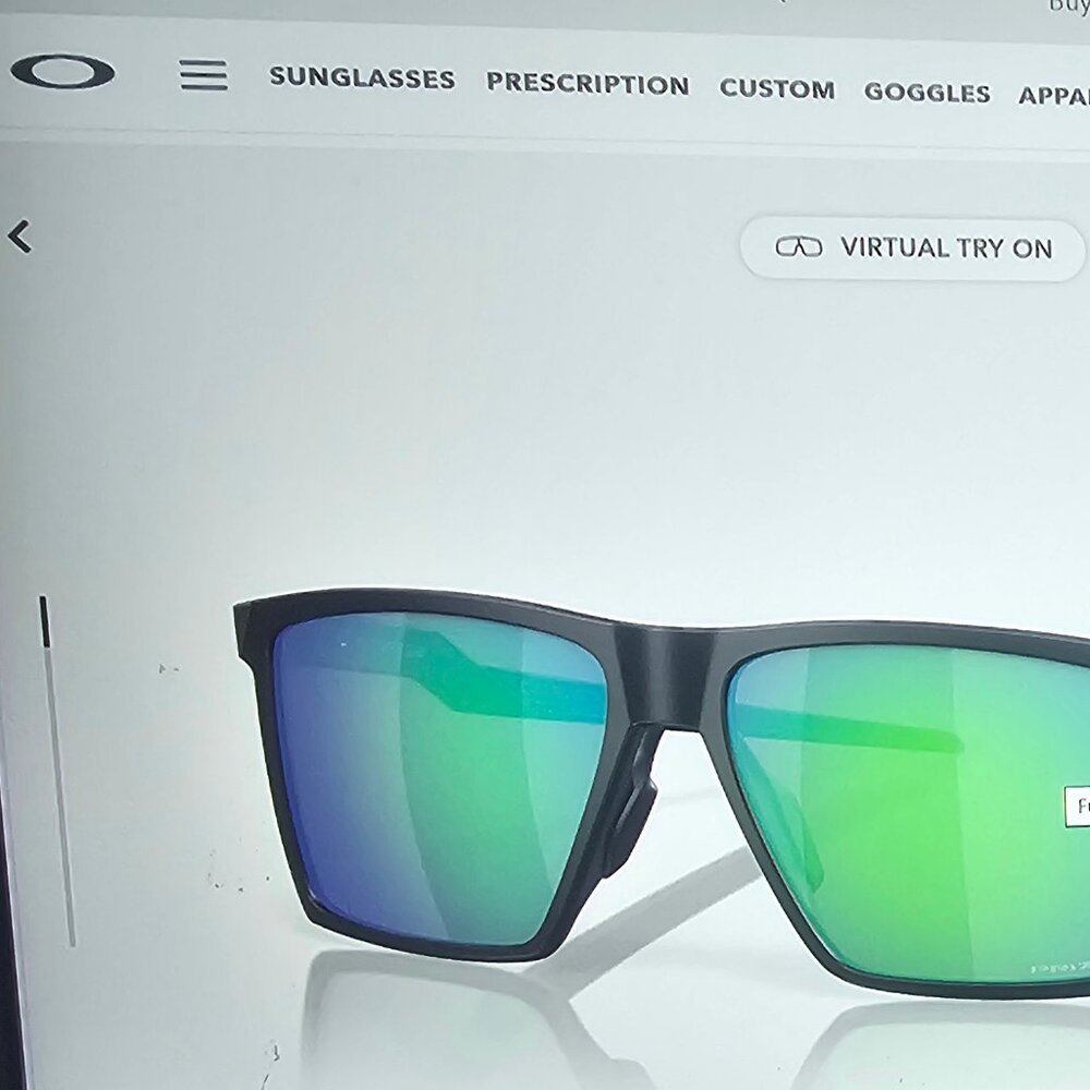 OAKLEY FUTURITY JADE SUNGLASSES